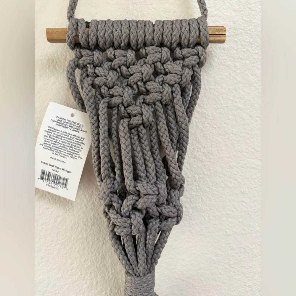 NWT Primitive Planters Gray Macrame Wall Plant Hanger With Wood Dowel, For Plant